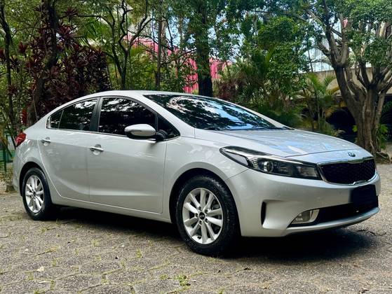KIA CERATO 1.6 SX 16V FLEX 4P AUTOMÁTICO